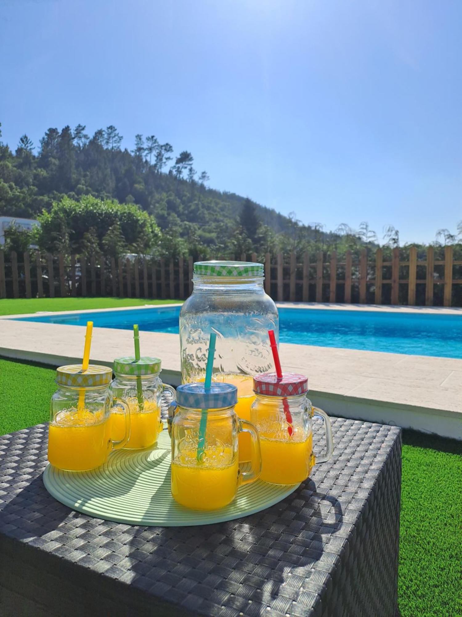 Aroucehostel Lousa  Ngoại thất bức ảnh