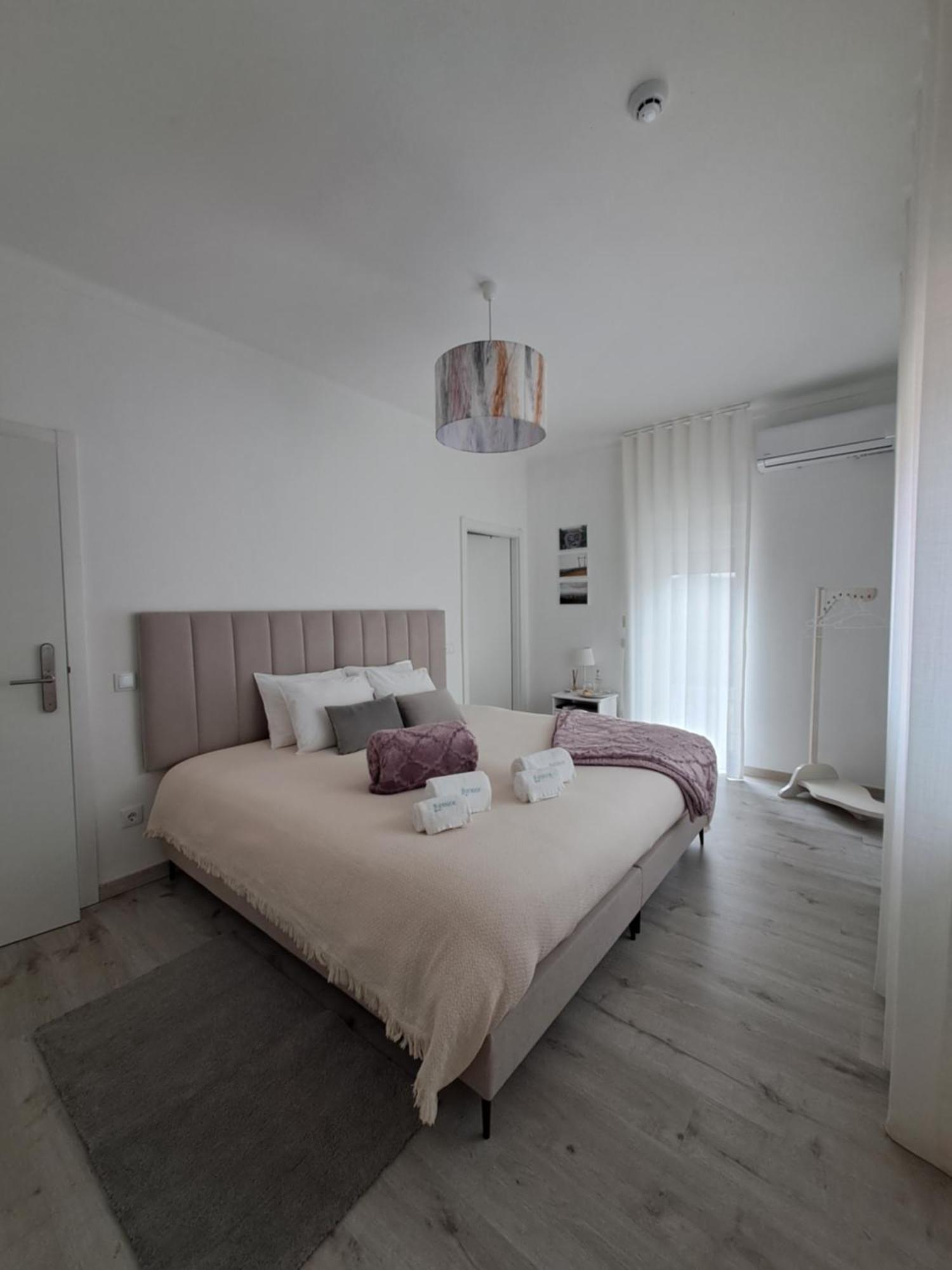 Aroucehostel Lousa  Ngoại thất bức ảnh